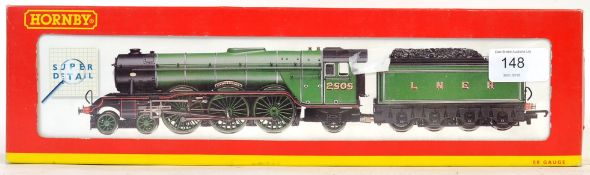 HORNBY; An original vintage Hornby Triang R2103 Cameronian railway trainset locomotive,