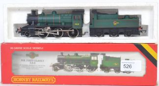 HORNBY: An original Hornby 00 Gauge railway trainset locomotive R825 British Rail loco,