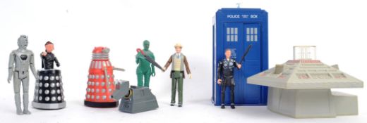 DOCTOR WHO: A collection of vintage Dapol Doctor Who figures and playsets to include The Doctor,