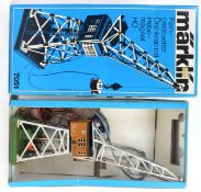 MARKLIN: A fabulous Marklin railway trainset tinplate 7051 electric Crane.