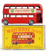 MATCHBOX LESNEY: An original vintage diecast model Matchbox Series Lesney No. 5 Routemaster Bus.