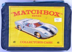 MATCHBOX COLLECTORS CASE: A vintage vinyl Matchbox 41 Collectors carry case,