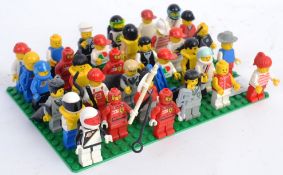 LEGO; A good collection of 34x vintage Lego minifigures - mostly Lego System / Legoland / Lego Town,