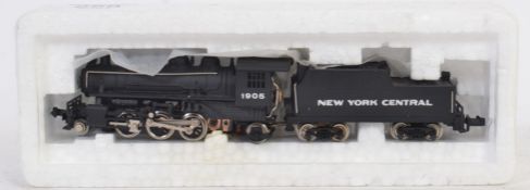 BACHMANN; A Bachmann N Gauge 1905 New York Central locomotive, within the original polystyrene.