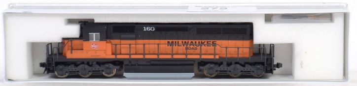 KATO: An original N Gauge KAto 176-4809 Milwaukee Road railway trainset locomotive,