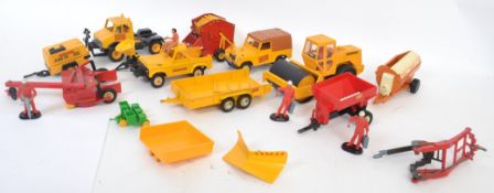 BRITAINS: A good collection of assorted loose Britains Farm vehicles to include Land Rovers, roller,