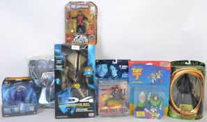 ACTION FIGURES: A collection of contemporary action figures - all in original boxes / carded to