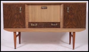 A retro / vintage veneer two-tone sidebo