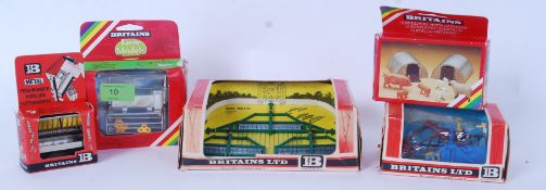 BRITAINS FARM: A collection of 5x Britains Farm boxed diecast models / vehicles / accessories.