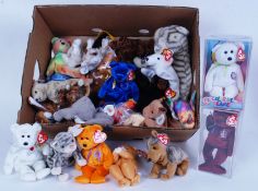 BEANIE BABIES: A large collection (approx 30+) of assorted TY Beanie Babies (And a few other makes).