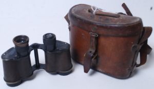 EDWARDIAN BINOCULARS: An original early 20th century Edwardian c1910 ' Ross Of London ' marked
