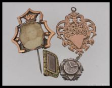 A high carat forget me not brooch ( af )
