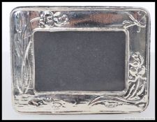 A 925 white metal / silver easel back pi