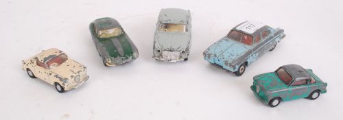 SPOT ON: A collection of 5x vintage Spot On 1:42 scale diecast model cars to include a Jaguar XK E