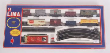 LIMA: An original vintage Lima Model Railways 104506 Freight Set. H0 gauge.