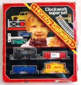 HORNBY: An original vintage Hornby 00 gauge ' Clockwork Super Set '.