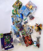LEGO: A collection of miscellaneous Lego to include City sets (appear complete), minifigs,