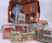 JIGSAW PUZZLES: An interesting collection of vintage jigsaw puzzles.