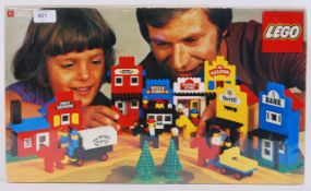 LEGO: An early issued Lego set C 365 Wild West Scene. 100% complete and checked by vendor.
