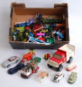 DIECAST: A box of assorted loose vintage diecast to include Corgi, Matchbox, Dinky etc.