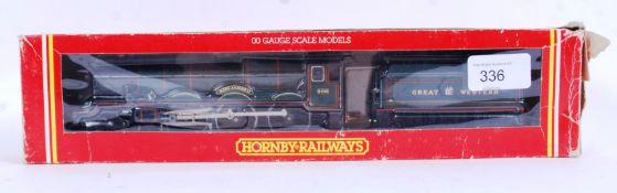 HORNBY: An original vintage Hornby 00 gauge railway trainset locomotive,