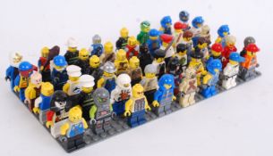 LEGO: A collection of 48x original Lego minifigs / minifigures.