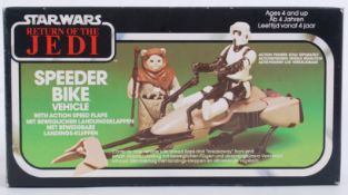 STAR WARS: An original vintage Kenner / Palitoy Star Wars Return Of The Jedi Speeder Bike vehicle.