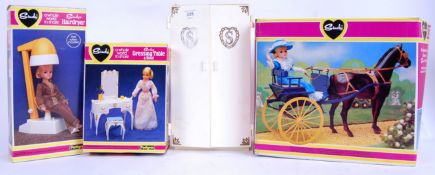 SINDY: A collection of original vintage Pedigree Sindy items (mostly boxed) to include;