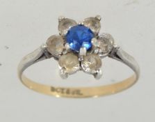 A vintage silver 925 and blue sapphire t