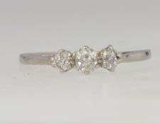 A 9ct gold and diamond single 3 stone la