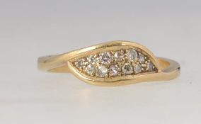 A vintage 9ct gold hallmarked ring with