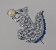 A 1950s white metal faux marcasite broo