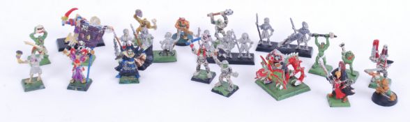 WARHAMMER: A small collection of vintage