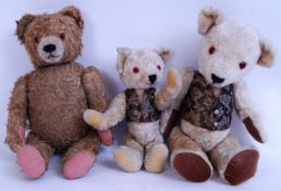 BEARS: A collection of 3x vintage teddy