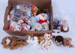 BEANIE BABIES: A large collection (appro