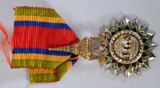 ORDER OF THE CROWN: Early 20th century issue Thai order. Order Of The Crown.