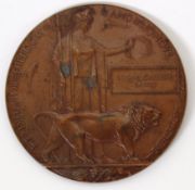 DEATH PLAQUE: Edgar Carlisle Banks, 17645 1st Battn York & Lancaster regiment death penny plaque.