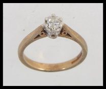 A 9ct gold single stone diamond solitair