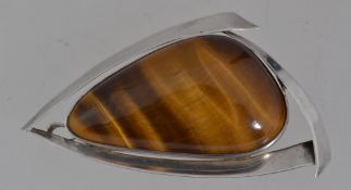 A vintage tests silver pendant brooch se