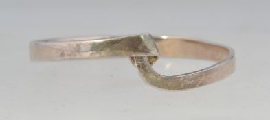 A heavy 925 silver contemporary bangle /