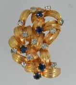 A good vintage yellow metal brooch pin s