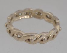 A 925 silver celtic knot band ring marke