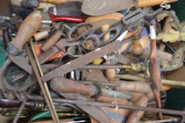 A collection of vintage tools (please see images)