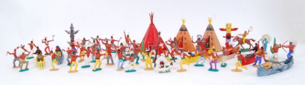 COWBOYS & INDIANS; A good selection of vintage plastic Cowboys & Indians - Britains, Timpo,