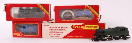 00 GAUGE: A collection of 5x boxed Hornby or Triang Railways railway trainset locomotives.