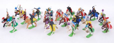 BRITAINS DEETAIL: A collection of 20x vintage Britains Deetail mounted knights on horseback figures.