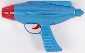 PIFCO ZETARAY: An original vintage Pifco Zetaray toy plastic space gun. Unboxed.