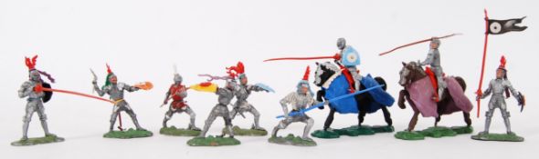 BRITAINS SWOPPETS: A collection of 9x unboxed vintage Britains Swoppet Knights,