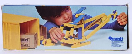 QUANTI: An unusual Italian made set of ' Quanti ', No. 315 building set. Within the original box.