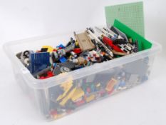 LEGO: A large crate of assorted loose Lego - appearing to include part sets / pieces from Star Wars,
